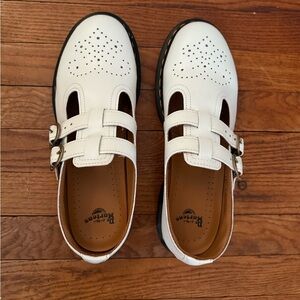 Dr. Martens 8065 smooth leather mary jane
